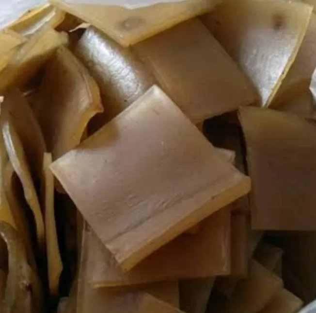 Kerupuk rambak mentah