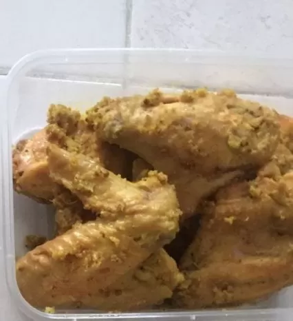 Sayap ayam bumbu lengkuas