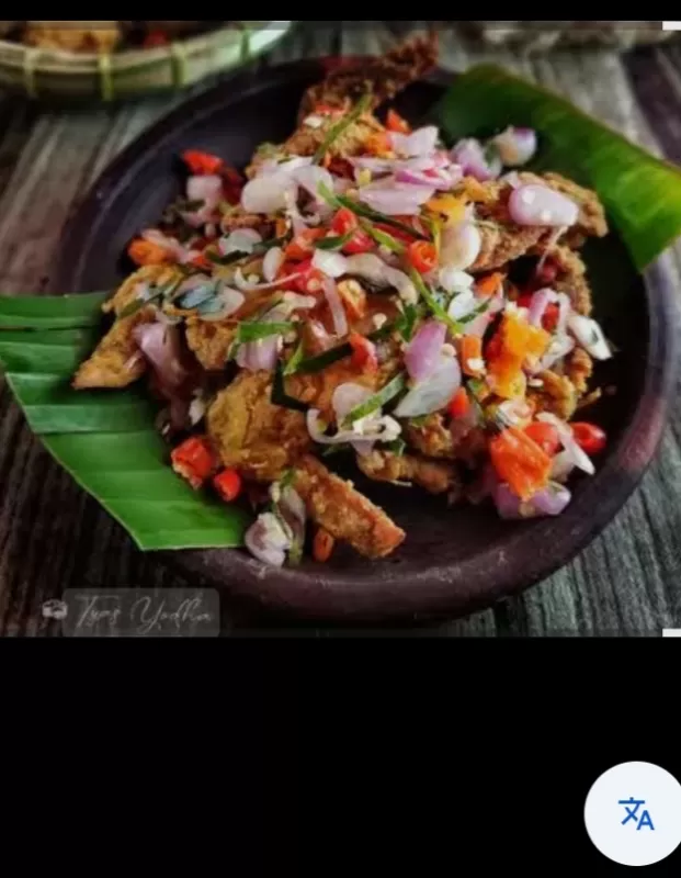 Ayam goreng sambal matah