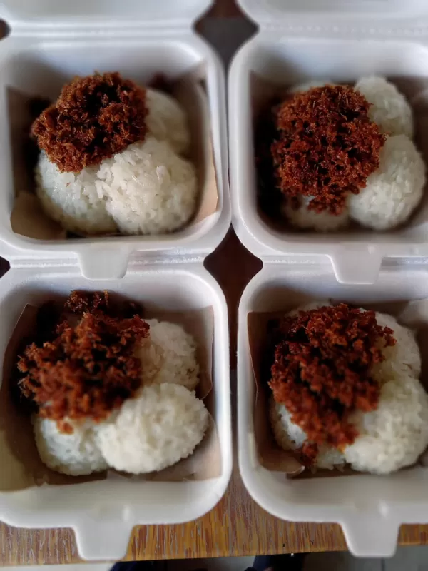 Ketan srundeng