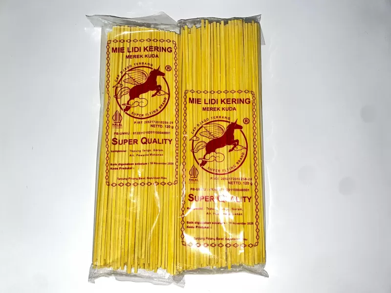 Mie Kuning Panjang