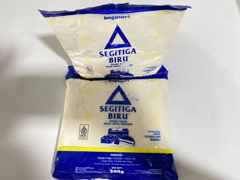 Tepung Segitiga Biru (500g)