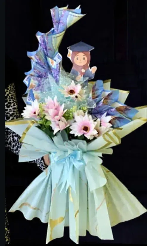 Buket Uang Wisuda