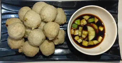Pempek Adaan