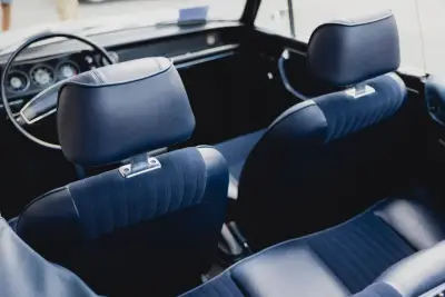 Jok Kulit Biru Model Retro