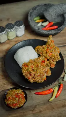 Ayam Geprek Sambal Ijo + Nasi