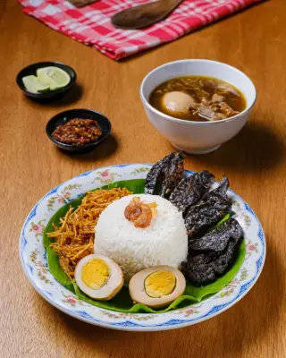 Nasi Empal + Telur Bacem