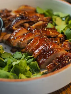 Bebek Panggang Iris