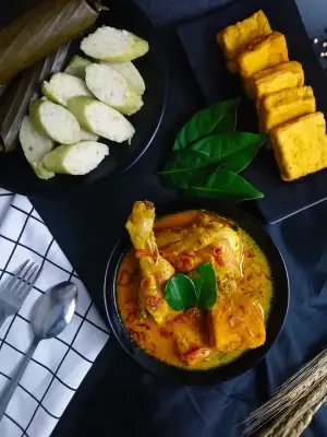 Opor Ayam + Ketupat