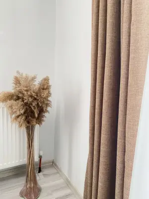 Gorden Linen Coklat Minimalis