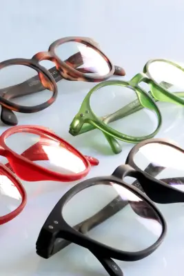 Frame Kacamata Aneka Warna