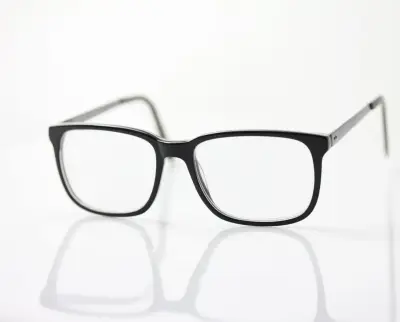 Frame Kacamata Hitam Persegi