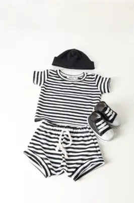 Setelan Baju Bayi Garis