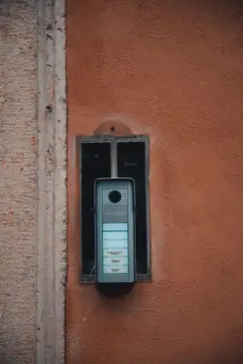 Bel Pintu Video (Video Doorbell)