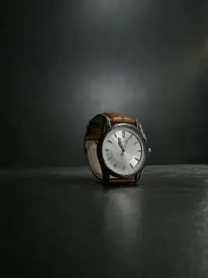 Jam Tangan Pria Silver Strap Kulit
