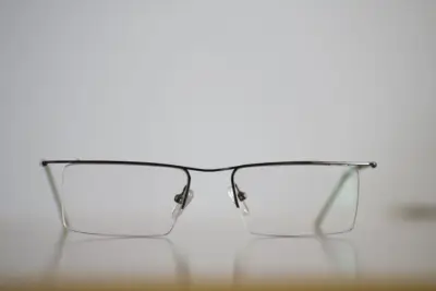 Frame Kacamata Semi Rimless