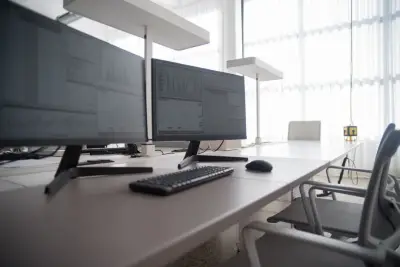 Monitor LED 24 inci