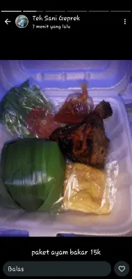 Paket 1/4 Ayam bakar nasi , tahu tempe , lalapan