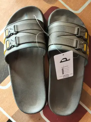 Sandal