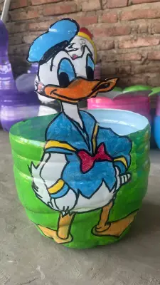 Pot kartun DONAL BEBEK