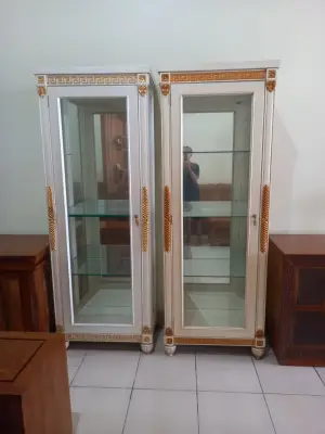 Lemari sudut
