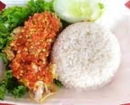 Nasi ayam geprek