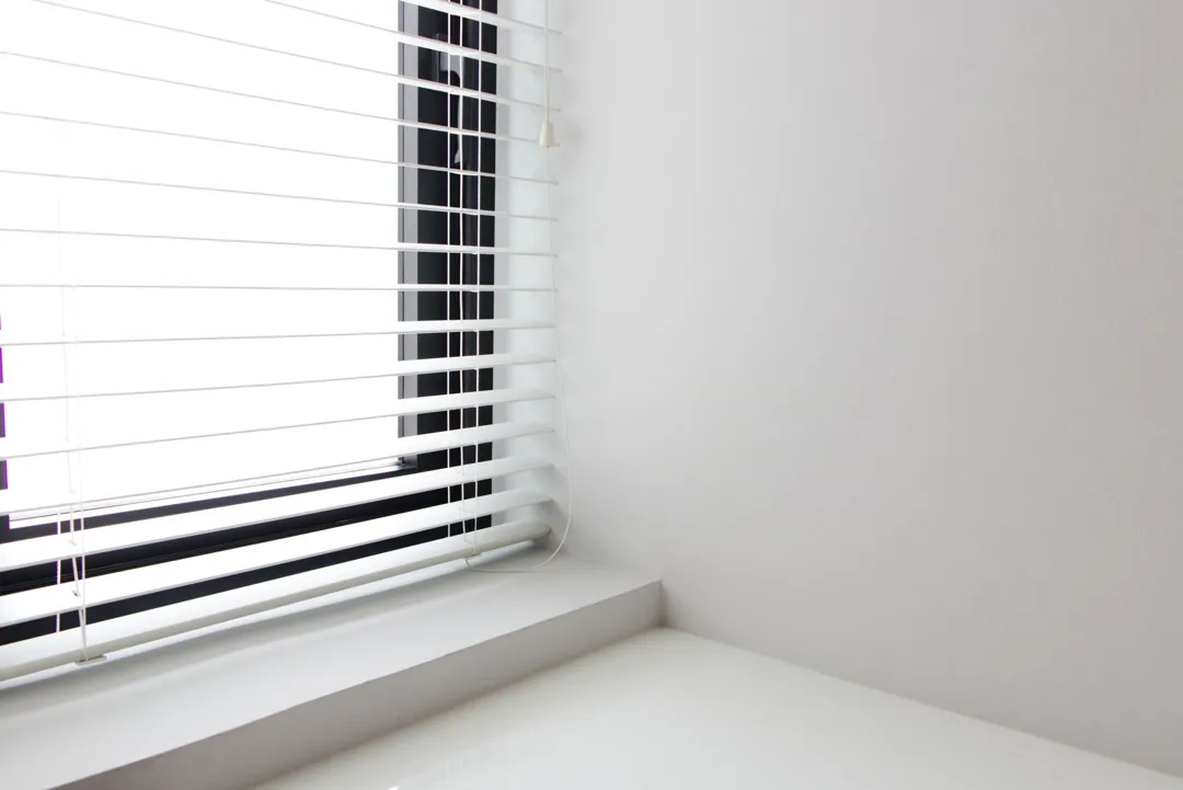 Krey Venetian Aluminium Putih