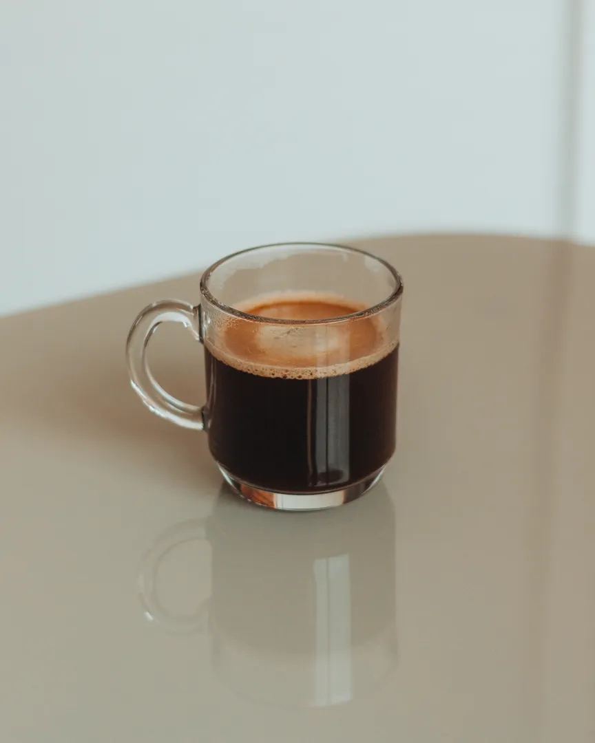 Cangkir Kopi Kaca Bergagang