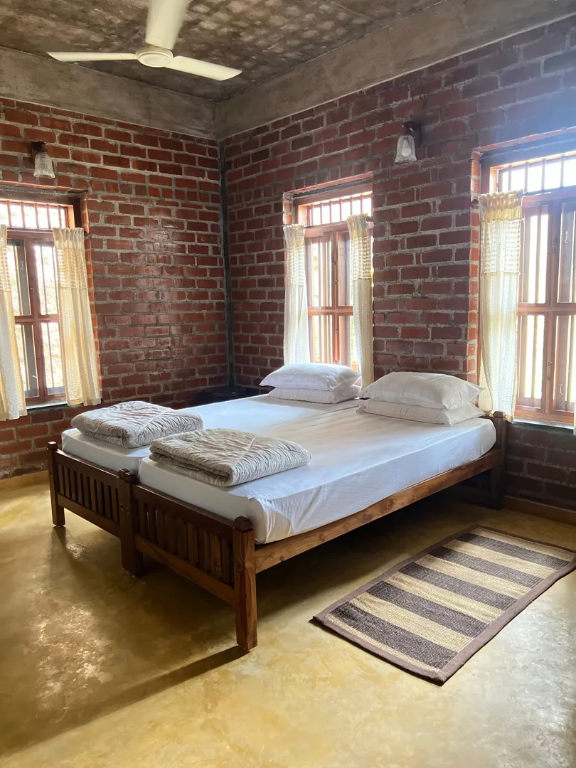 Homestay Kamar Twin Bed / Malam
