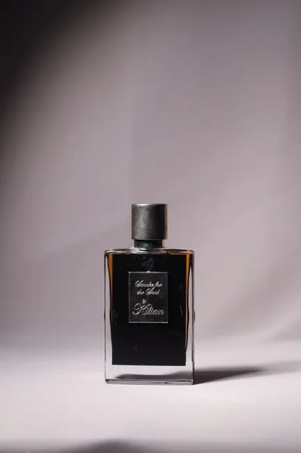 Parfum Botol Hitam Elegan