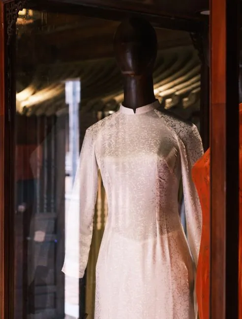Gamis Brokat Putih