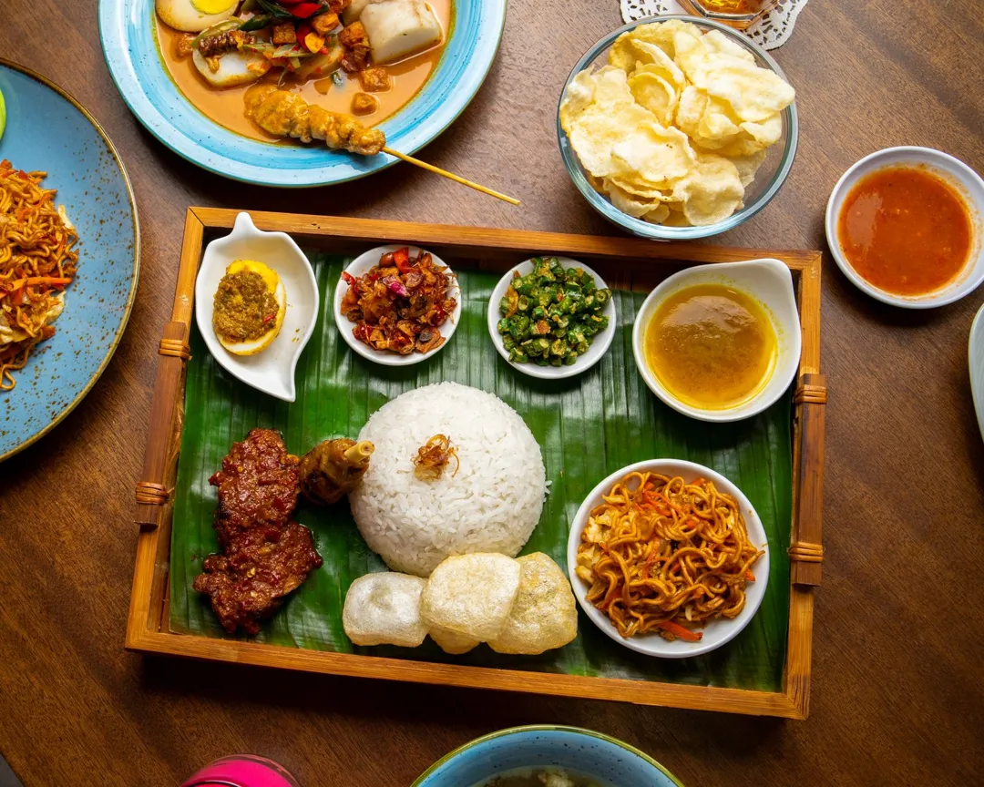 Paket Nasi Padang Nampan