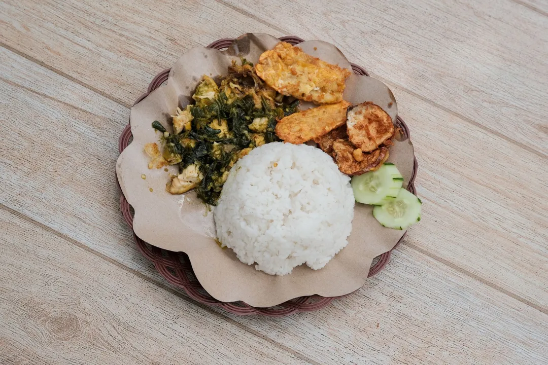 Nasi Sayur Daun Singkong