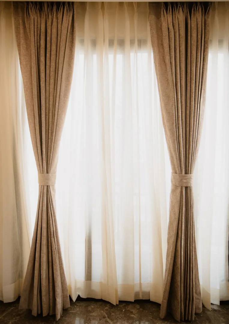 Gorden Linen Coklat Susu + Vitrase