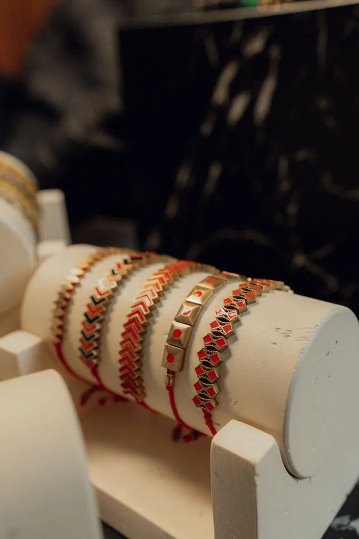 Gelang Tali Etnik Aneka Warna