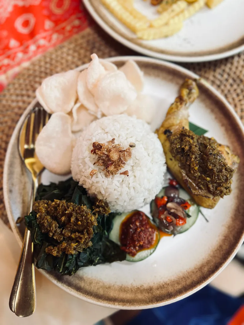 Nasi Ayam Goreng Bumbu