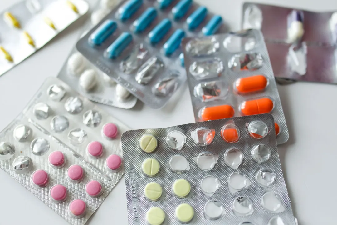 Obat Sakit Kepala isi 10