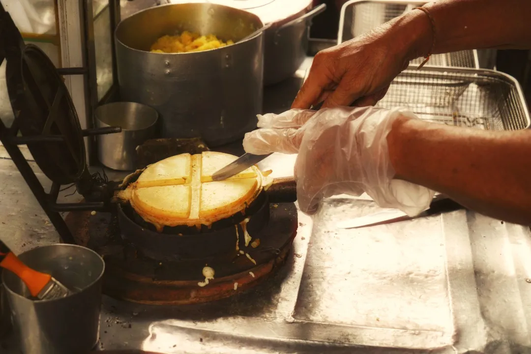 Martabak Manis Kacang Coklat