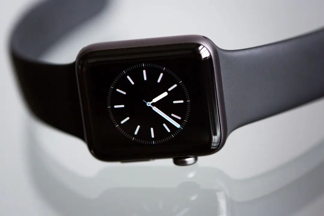 Smartwatch Layar Kotak