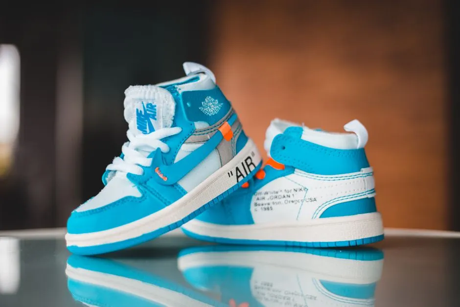 Sepatu Boots Anak Biru