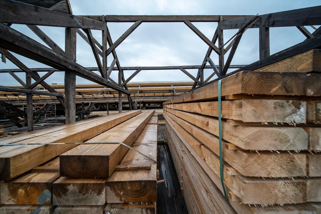 Balok Kayu Meranti 8x12 (4 m)