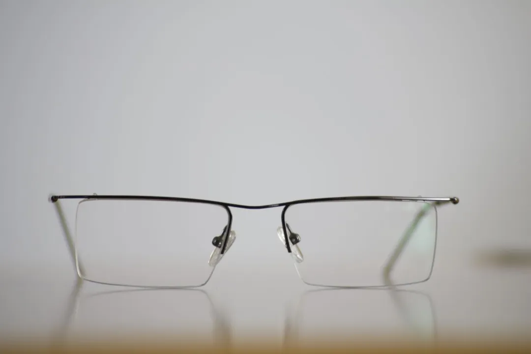 Frame Kacamata Semi Rimless