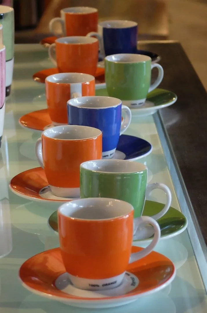 Set Cangkir Kopi Warna-warni 6 pcs + Lepek