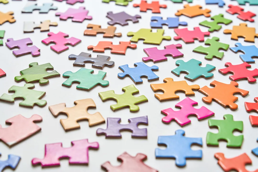 Puzzle Jigsaw Warna-warni