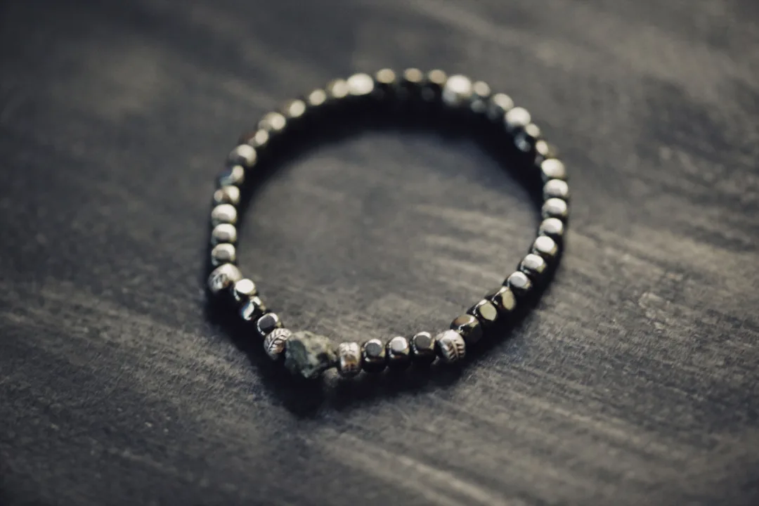 Gelang Batu Hitam Pria
