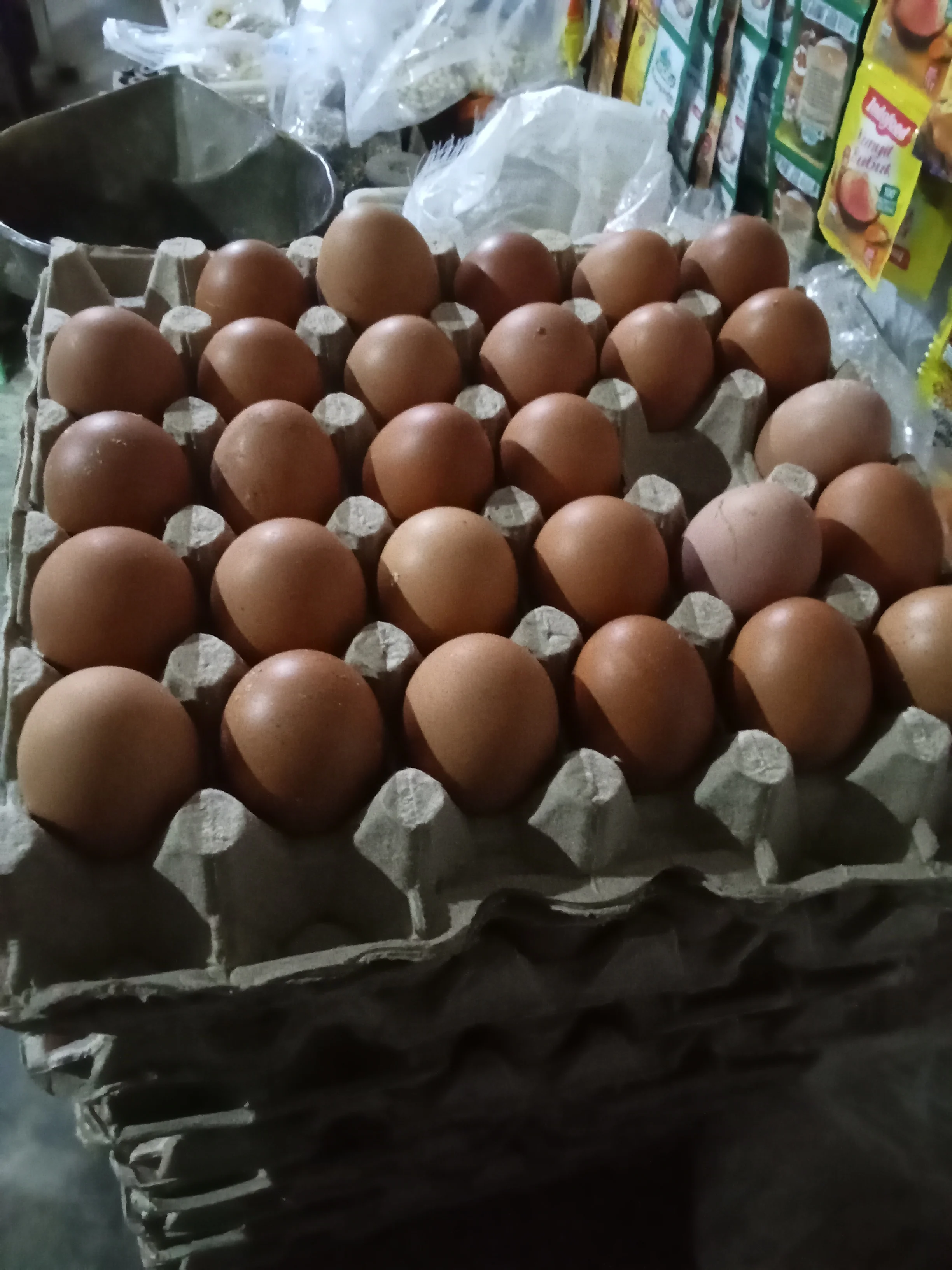 Telur ayam ras