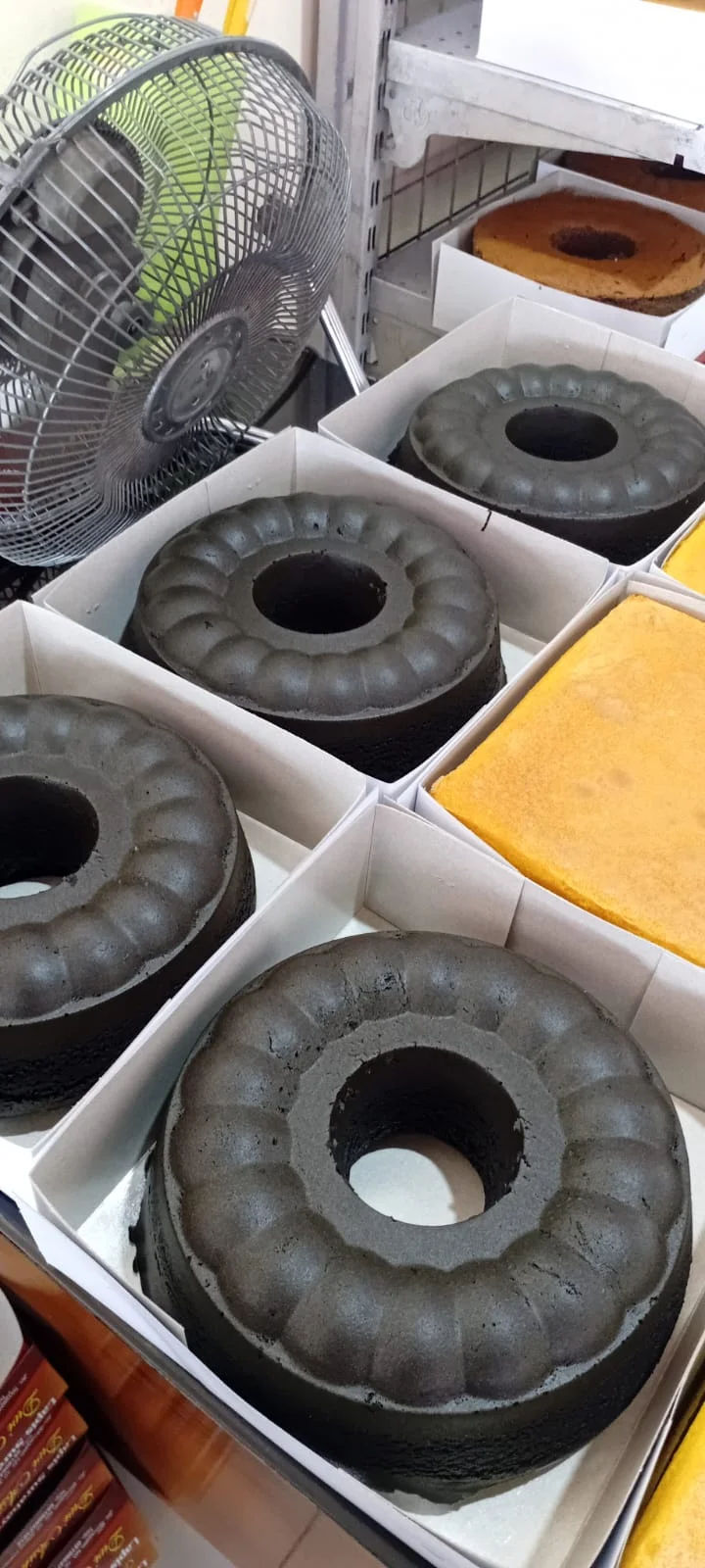 Bolu Ketan Hitam