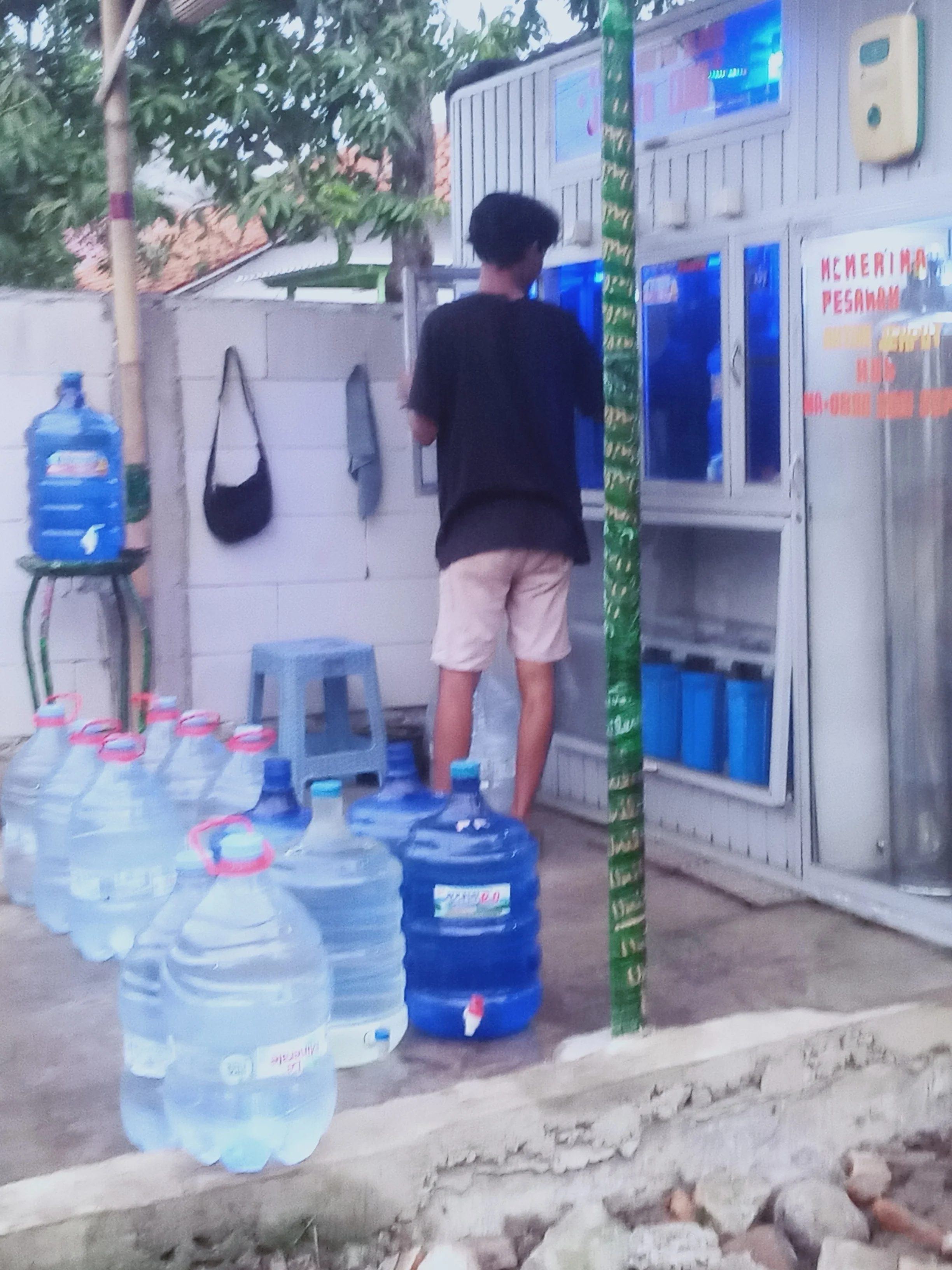 isi ulang air minu