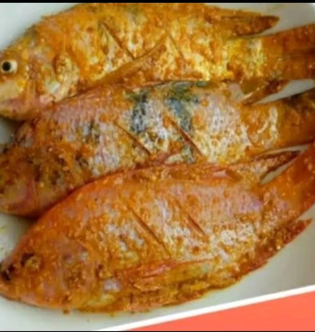 Nila bumbu kuning
