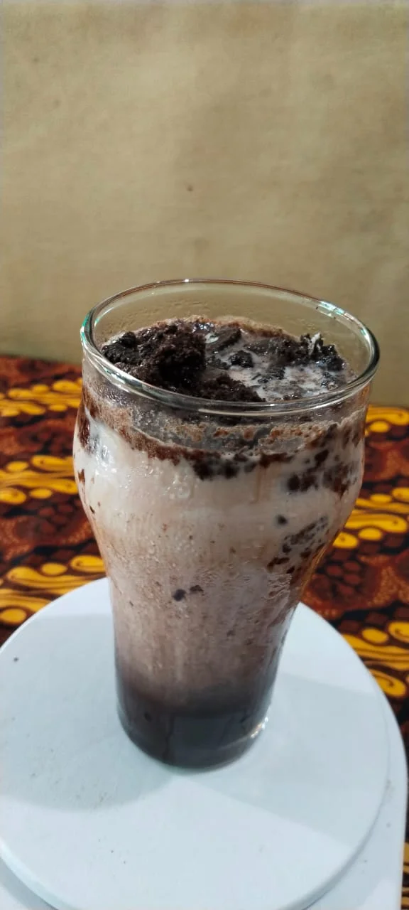 ICED COCONUT OREO MILK